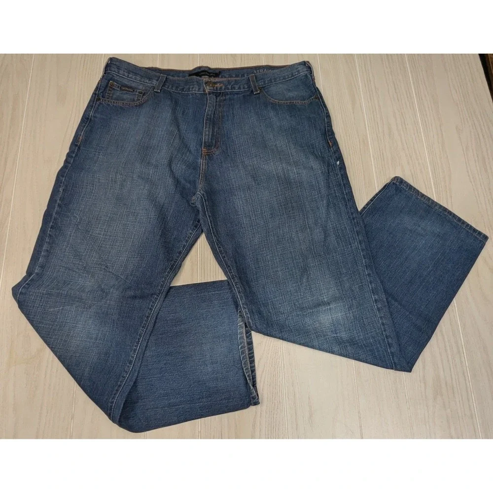 Calvin Klein Jeans Men's Blue 40x32 Straight Leg Cotton Denim small bleach spot